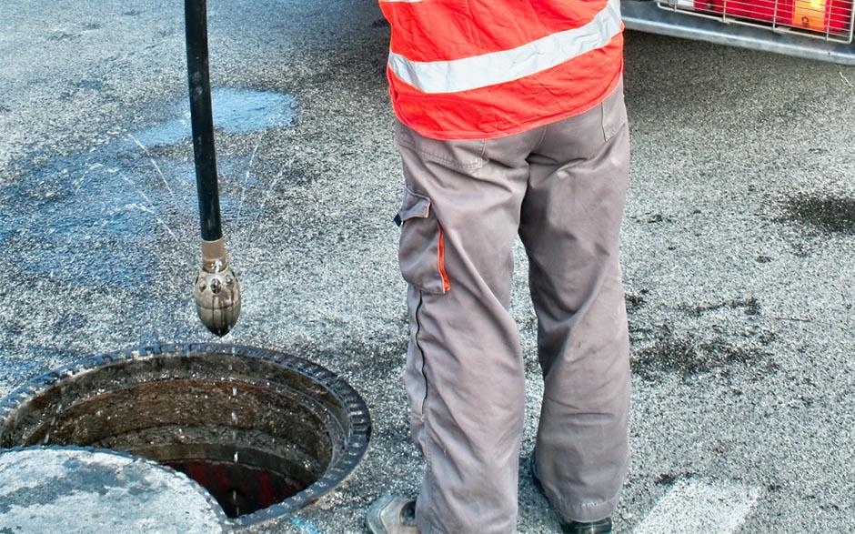 débouchage de canalisations Évry
