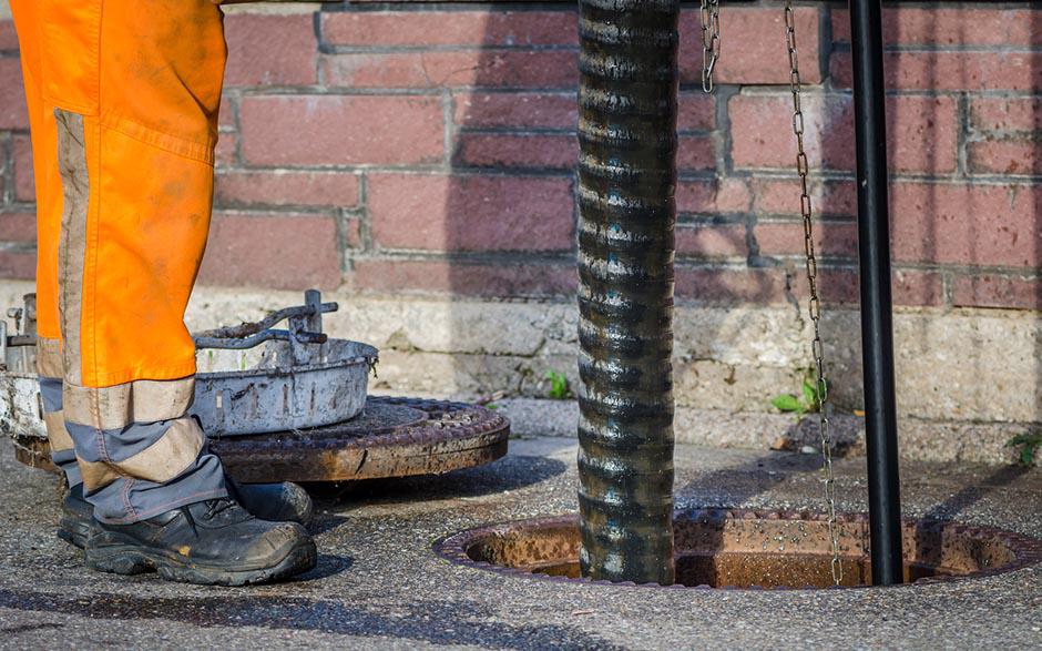 débouchage de canalisations Évry